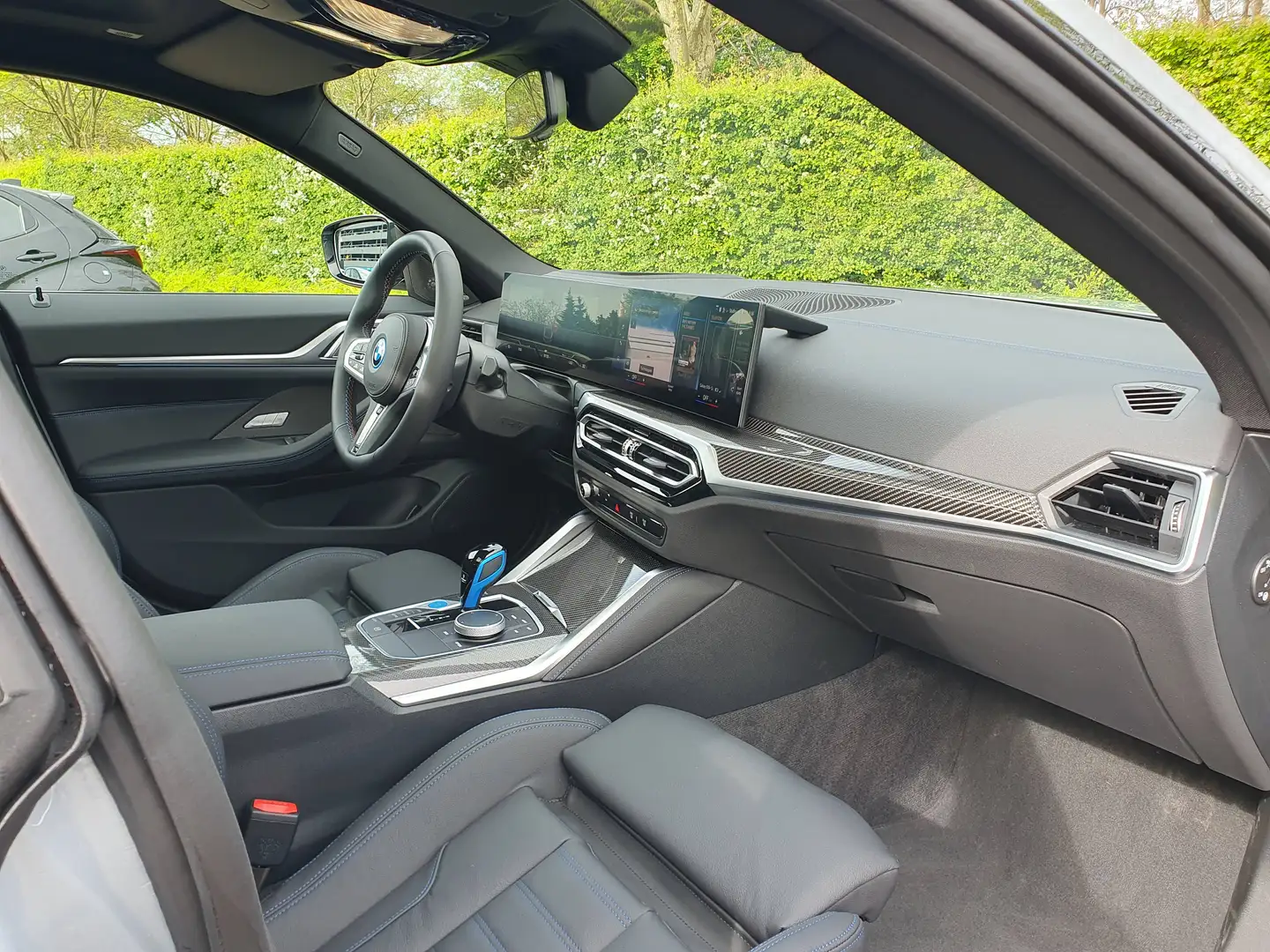 2023 BMW i4 M50 xDrive 544HP 83kWh M-Sport - Individual - Image 9