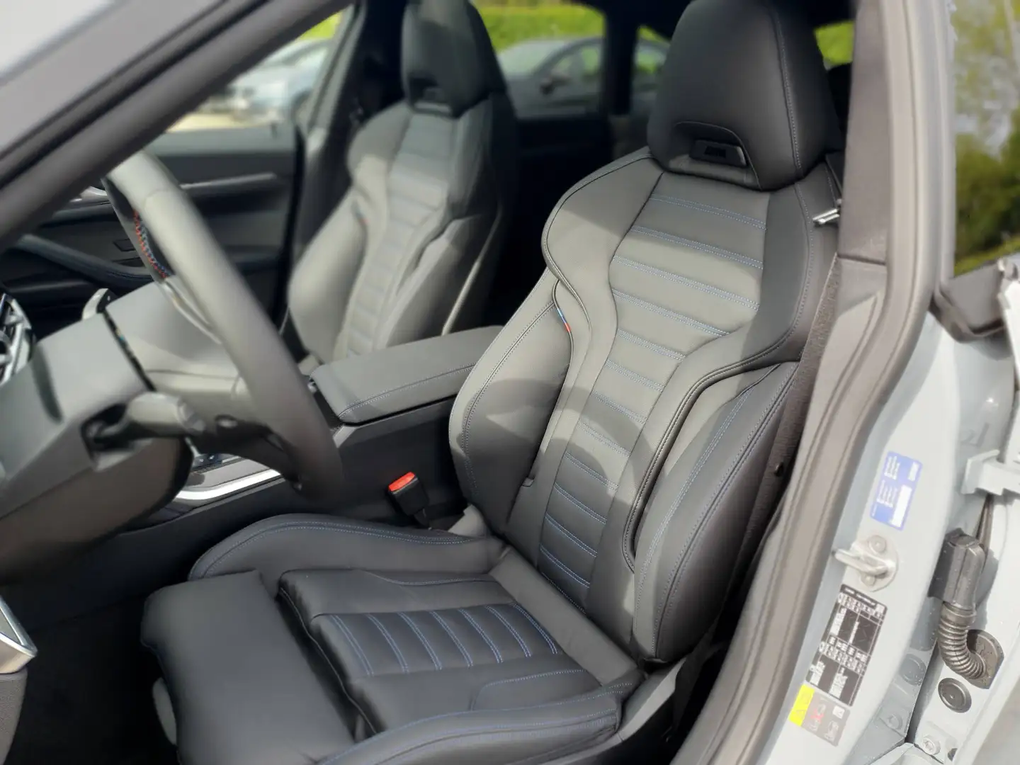 2023 BMW i4 M50 xDrive 544HP 83kWh M-Sport - Individual - Image 12