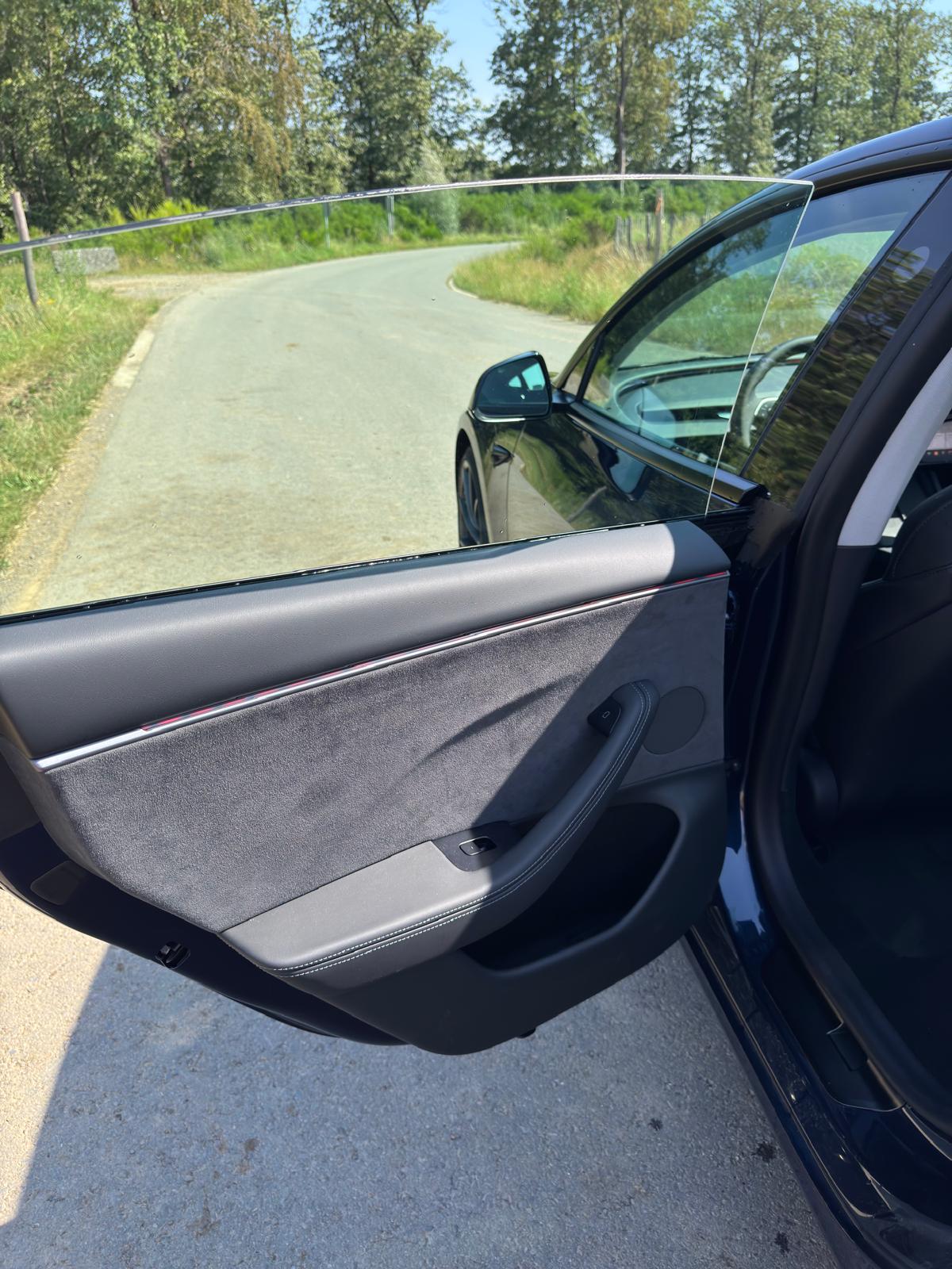 Tesla Model 3 Performance AWD - Image 38