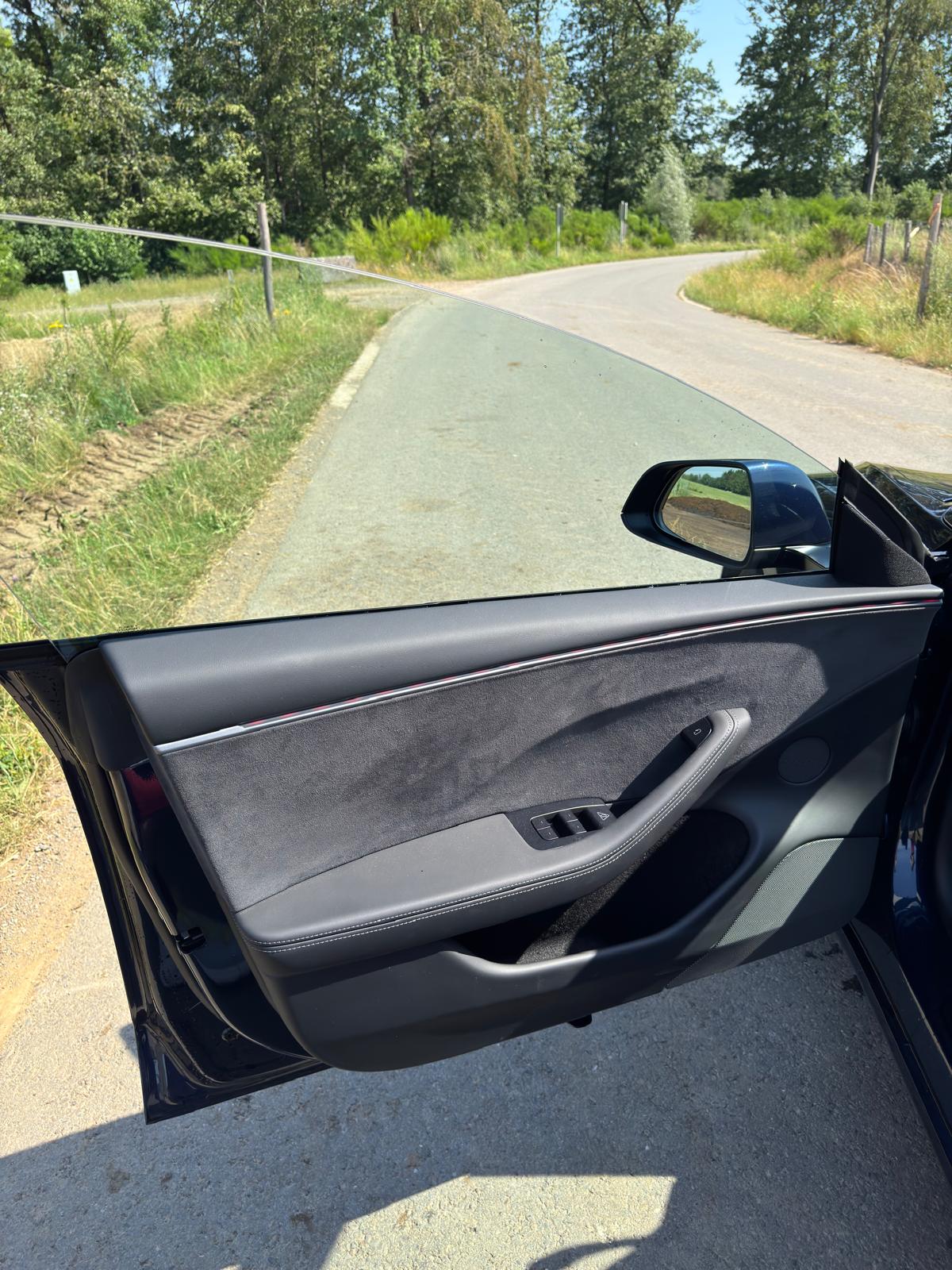Tesla Model 3 Performance AWD - Image 40