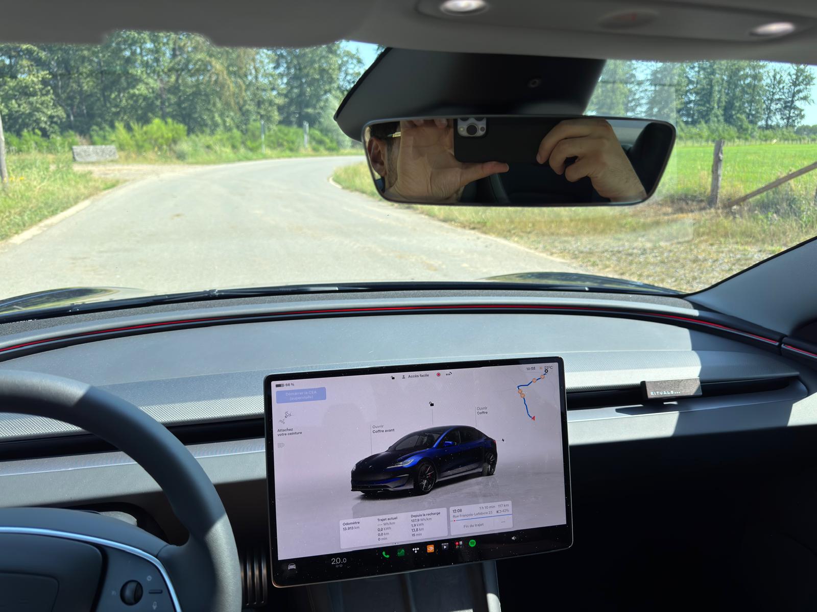 Tesla Model 3 Performance AWD - Image 45